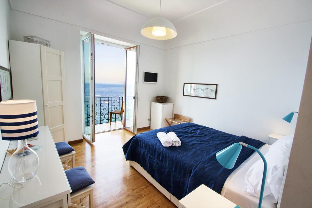 Capri Inn Phòng bức ảnh