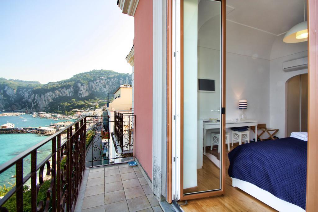 Capri Inn Phòng bức ảnh
